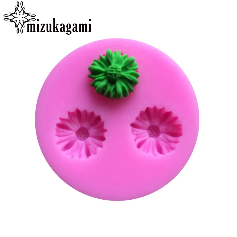 

UV Resin Jewelry Liquid Silicone Mold Daisy Flowers Red Resin Molds Charms For DIY Handwork Jewelry Finding Accessories