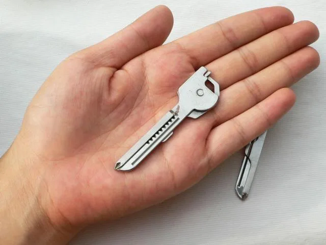 1 многофункциональный инструмент для ключей Utili 6 в карманный авто оборудование