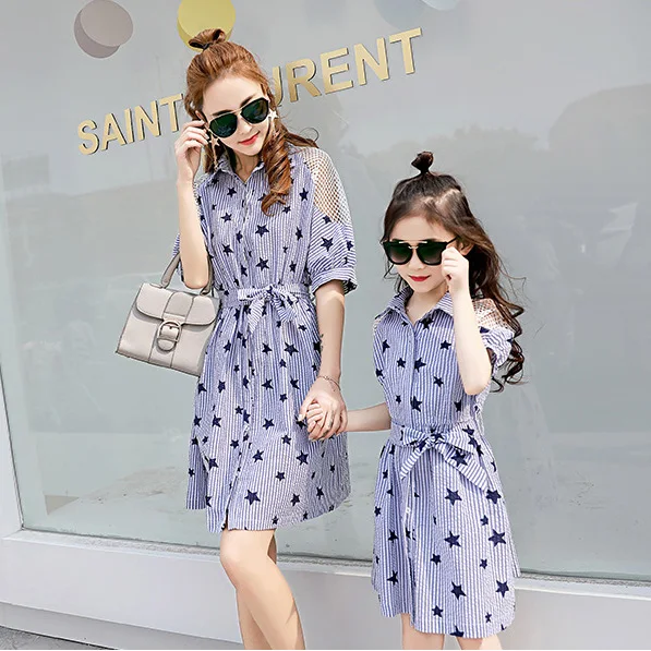 Платья для мамы и дочки Одинаковая одежда семьи Сетчатое лоскутное платье с