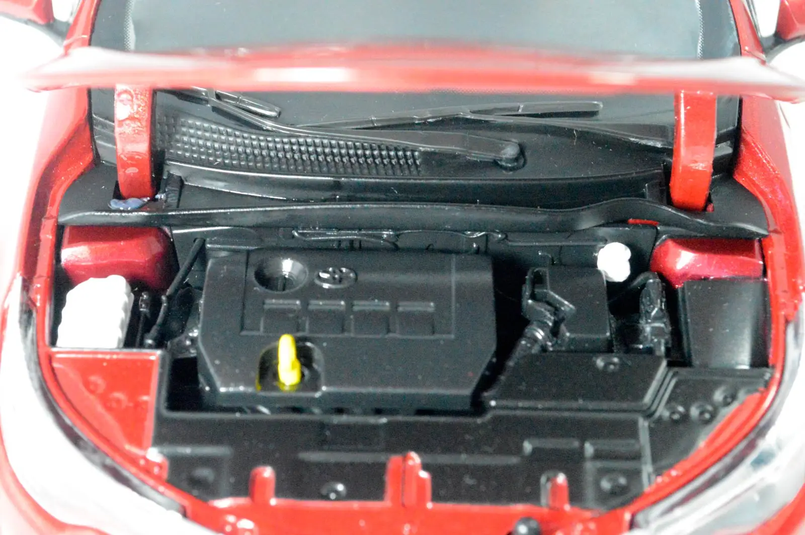 1/18 1:18 1 18 весы Toyota Левин 2017 красный статический имитация сплава Металлические