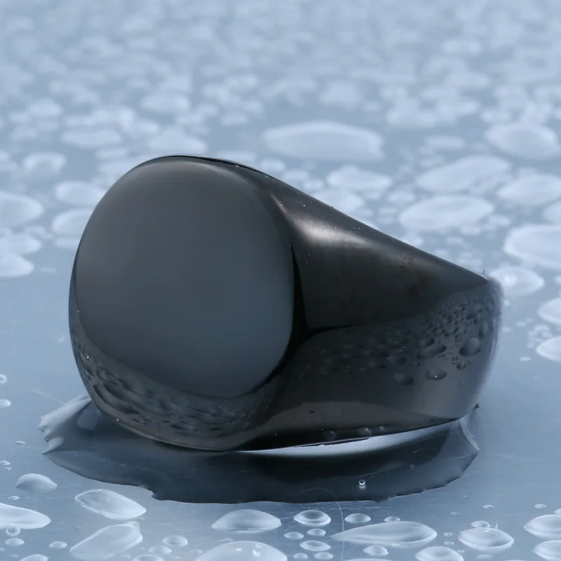 Кольцо для мужчин из полированной 316L нержавеющей стали "High Roundness" с твердым печатным орнаментом в стиле байкера.