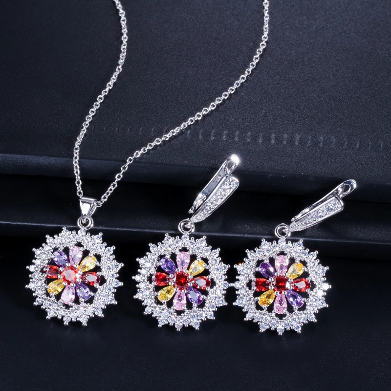 CWWZircons наборы из 3 предметов Модные женские CZ ювелирные аксессуары серебряный цвет зеленый ожерелье и сережки в виде цветка и кольцо набор T327