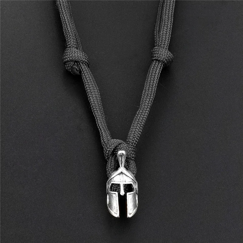 New Brave Outdoor Survival Necklace Men's Spartan Helmet Umbrella Rope Necklace Pulseira Masculina Skull Nylon Necklace Collar