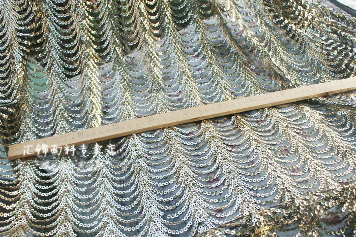 Кружевная ткань с блестками 1 метр алловер вышитый на черном тюле кружево золото