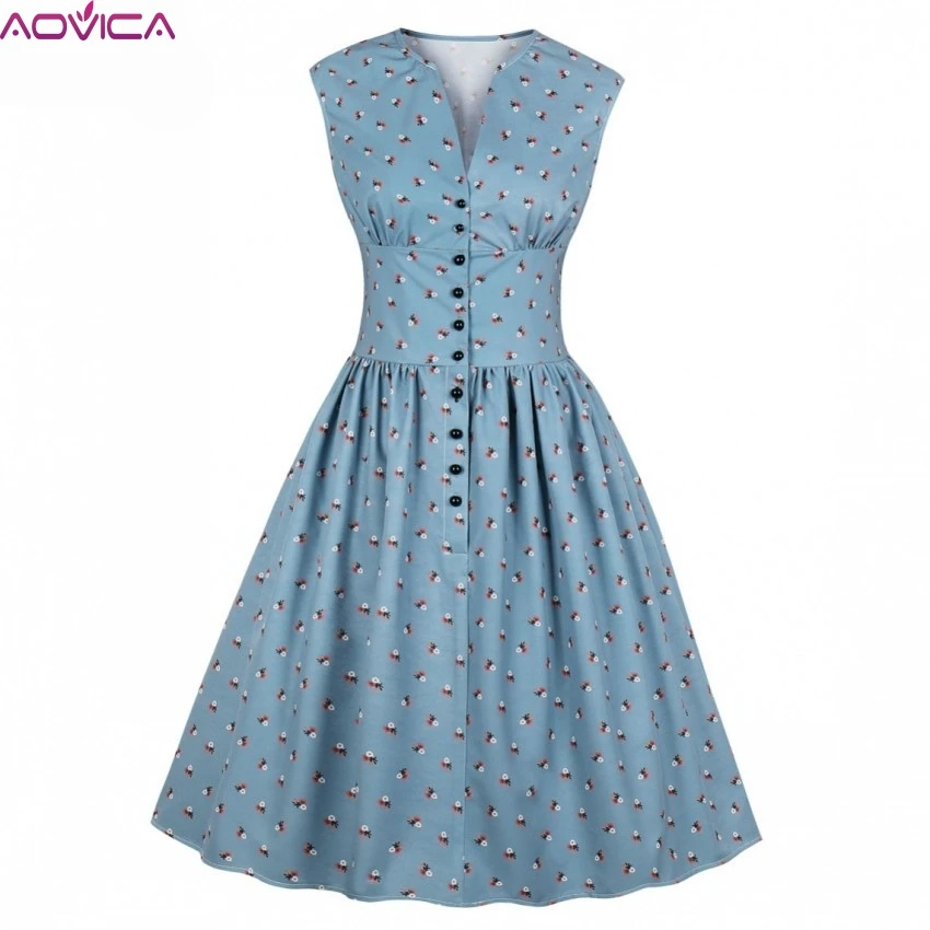 Женское винтажное платье миди без рукавов голубое с цветочным принтом