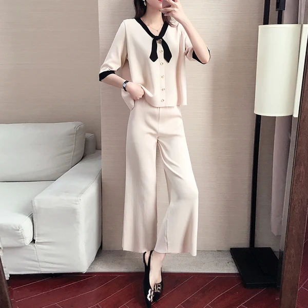 Женский трикотажный комплект из 2 предметов: топ с коротким рукавом и бантом