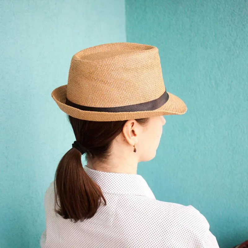 Соломенная шляпа для женщин и мужчин Пляжная Панама с кожаной пряжкой белого