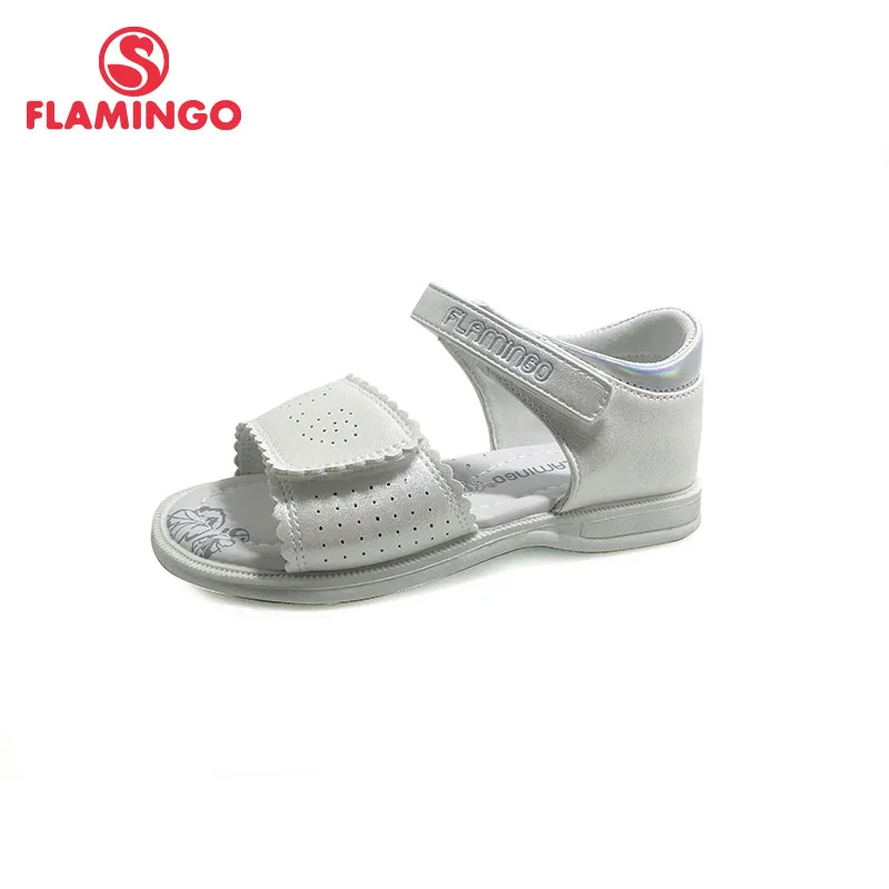 Летние детские сандалии Фламинго на застежке липучке плоской подошве с арочным