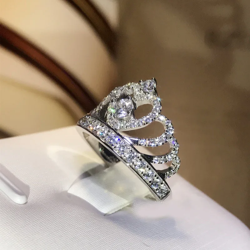 Кольцо женское из серебра 925 пробы с фианитами 5-10 размеров | Кольца