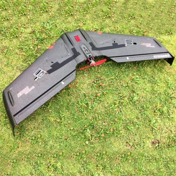 Рептилия S800 SKY SHADOW 820 мм размах крыльев FPV EPP Flying Wing Racer KIT/PNP версия