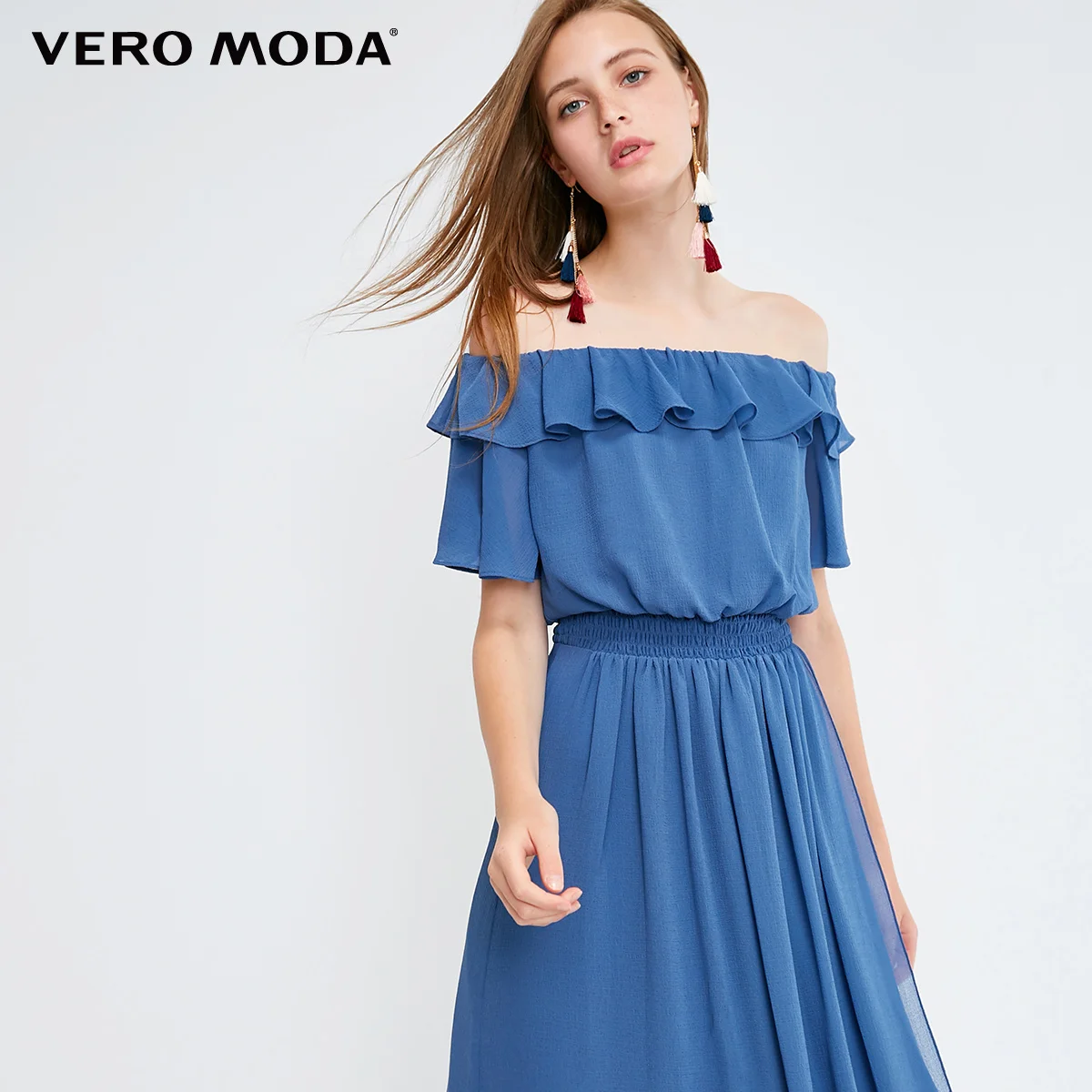Платье с оборками и открытыми плечами и высокой посадкой Vero Moda | 31837B509 - Цвет: Bijou blue