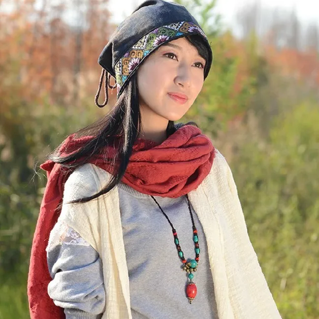 Бесплатная доставка качественные красные оливковые бусины с надписью Tur черные