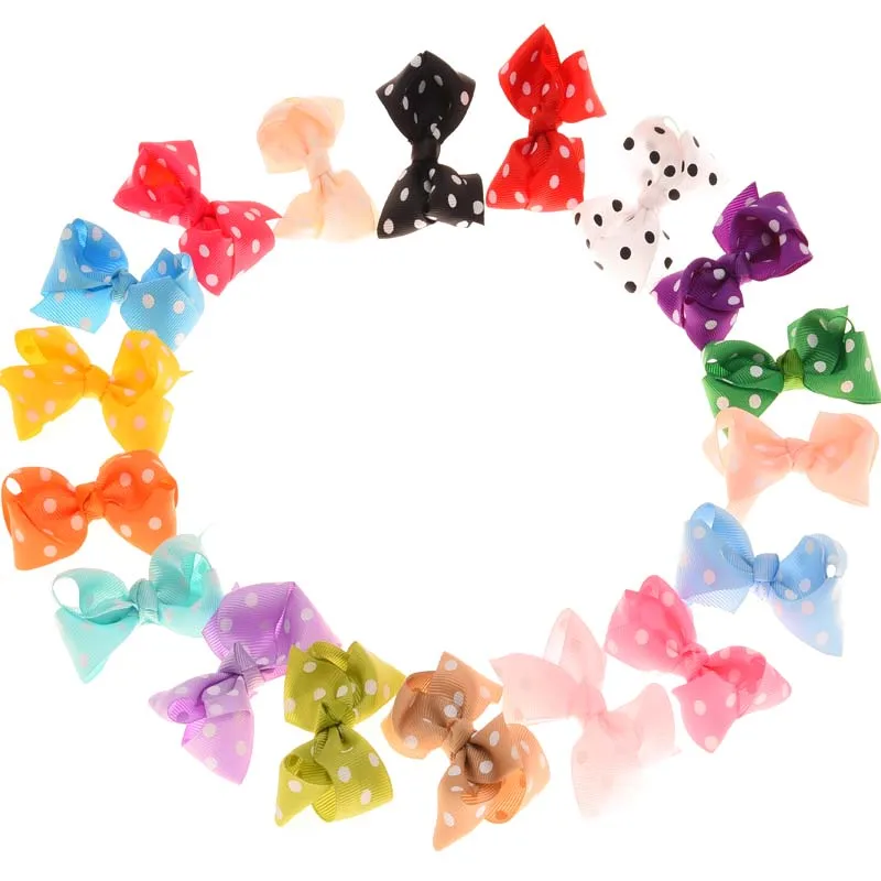 Галстуки-бабочки в горошек из корсажной ленты 24 шт. |