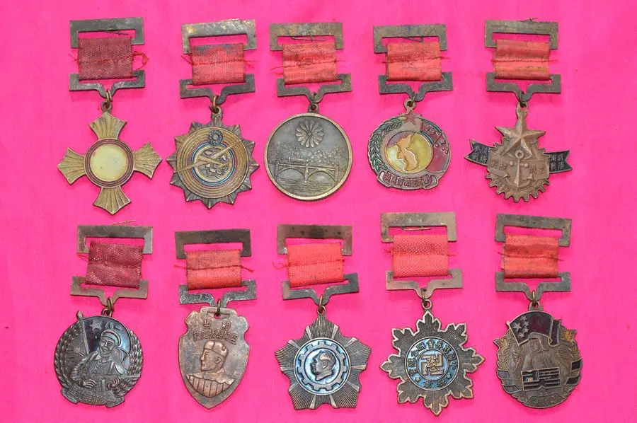 10 шт. винтажная китайская Военная памятная медаль военного героя армейская