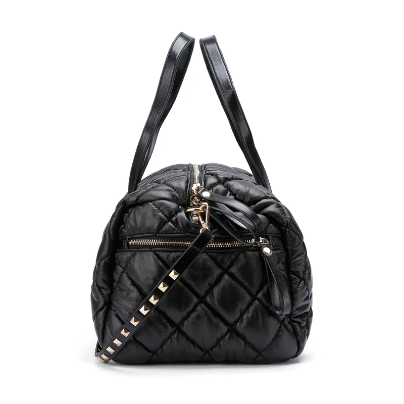 Women totes bag baguette rivets handbag Down Feather Padded pillow shoulder summer travel 2017 black color | Багаж и сумки