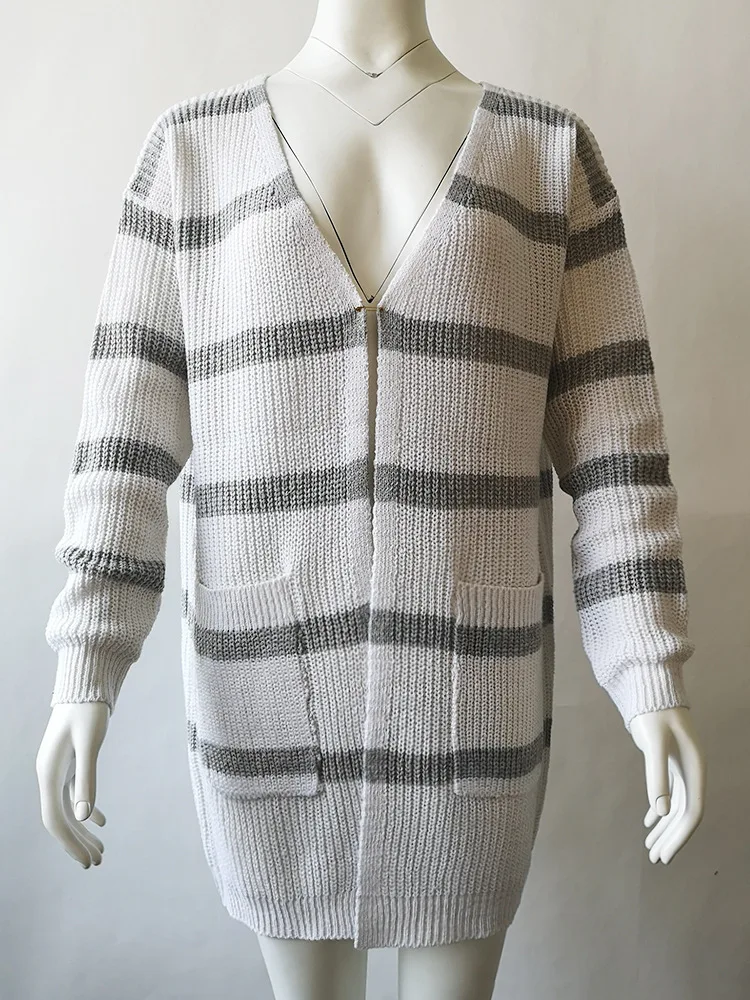 Женский вязаный кардиган в полоску с длинным рукавом |