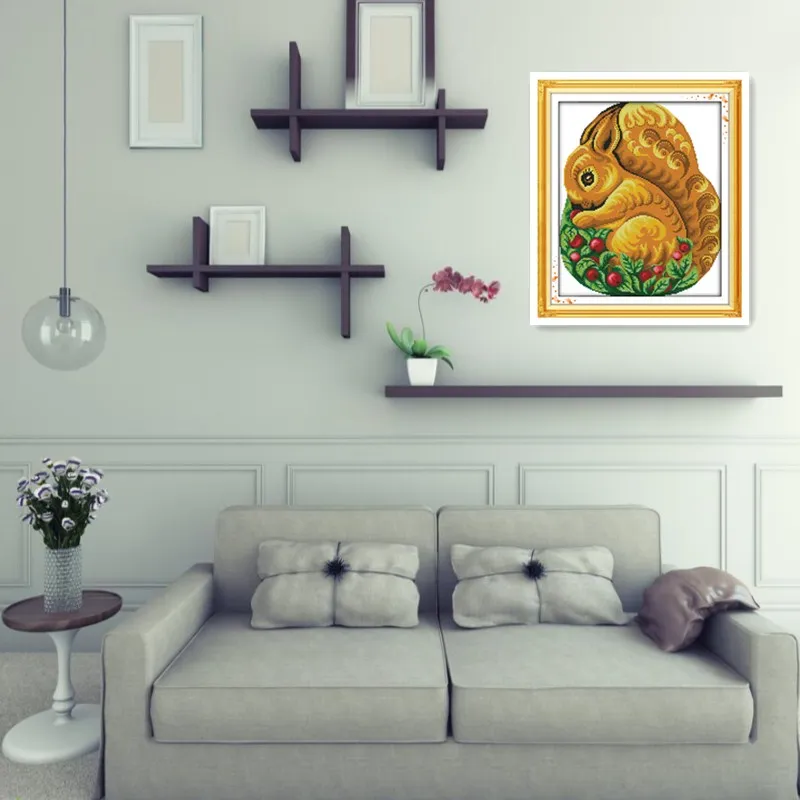 A little squirrel Chinese Counted Cross Stitch Patterns Kits 11CT Printed On Canvas Cross-stitch DIY Set | Дом и сад
