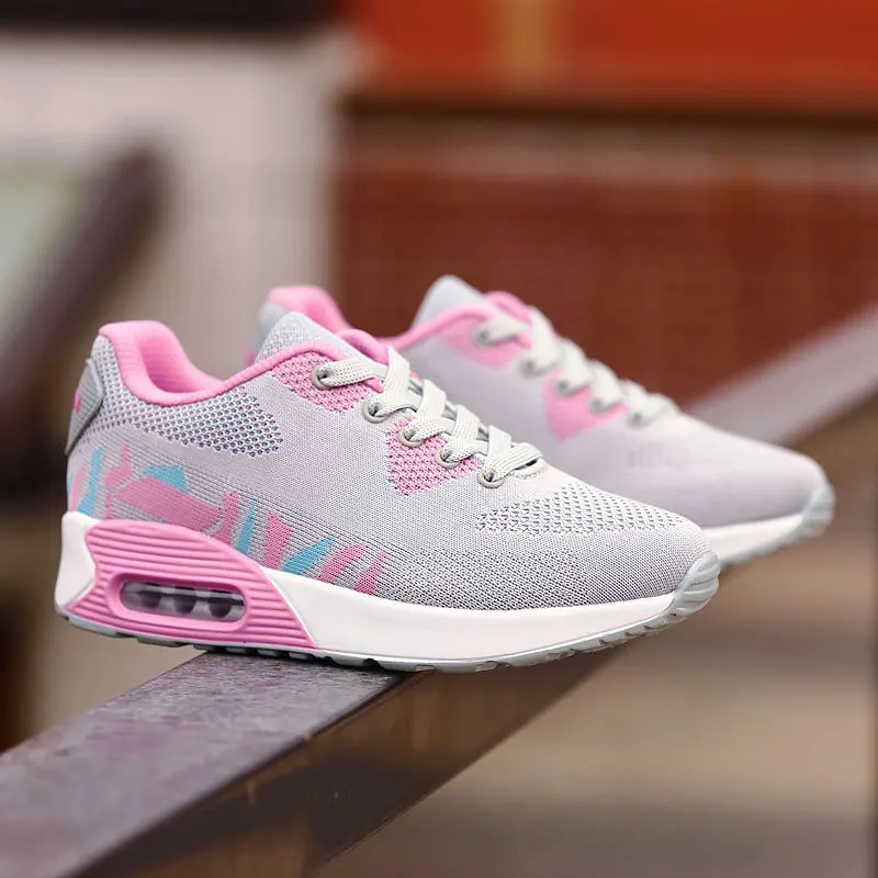 Удобная спортивная обувь для спортзала женские кроссовки занятий спортом и