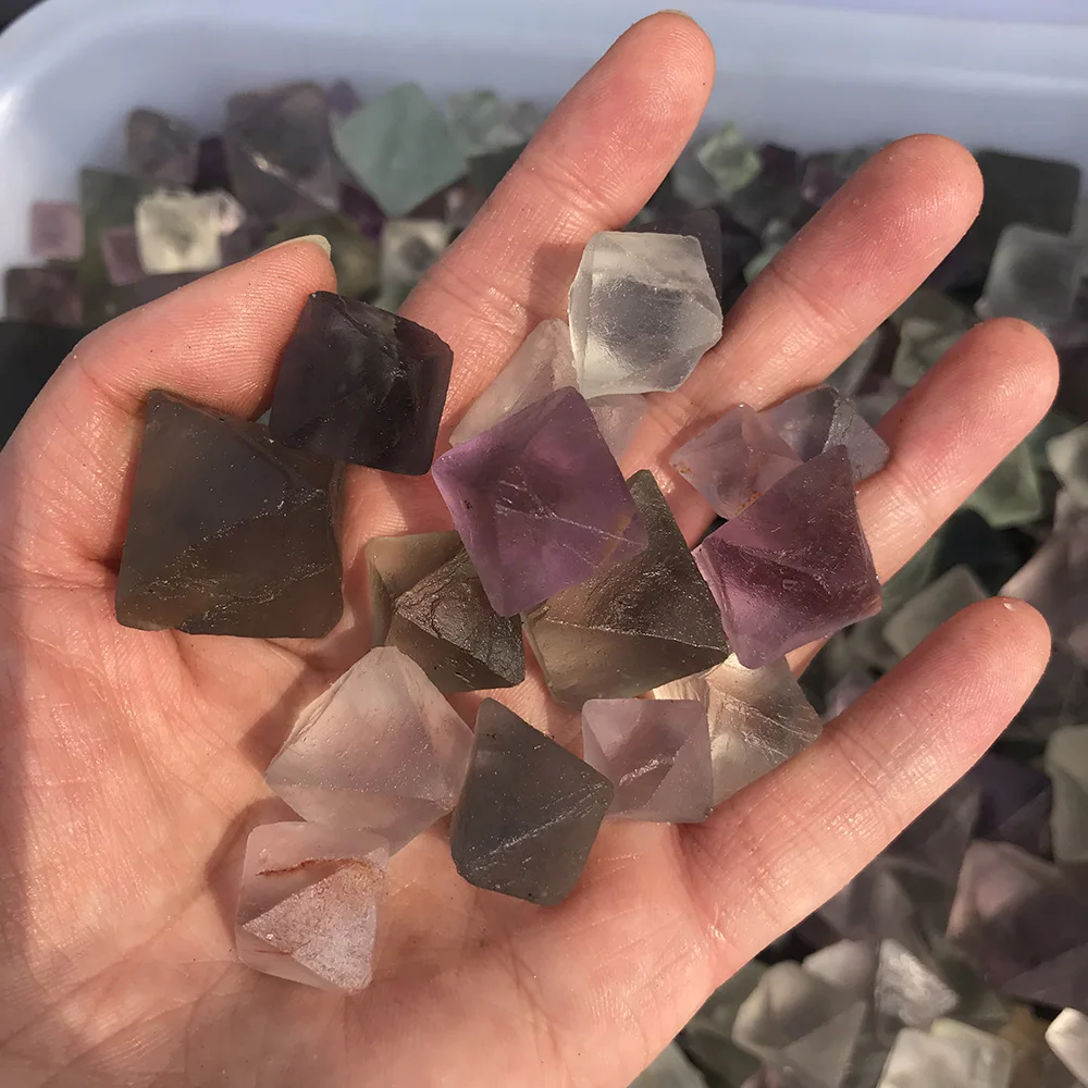 1 кг натуральная флюоритовая Хрустальная Octahedron неполированные рейки камни