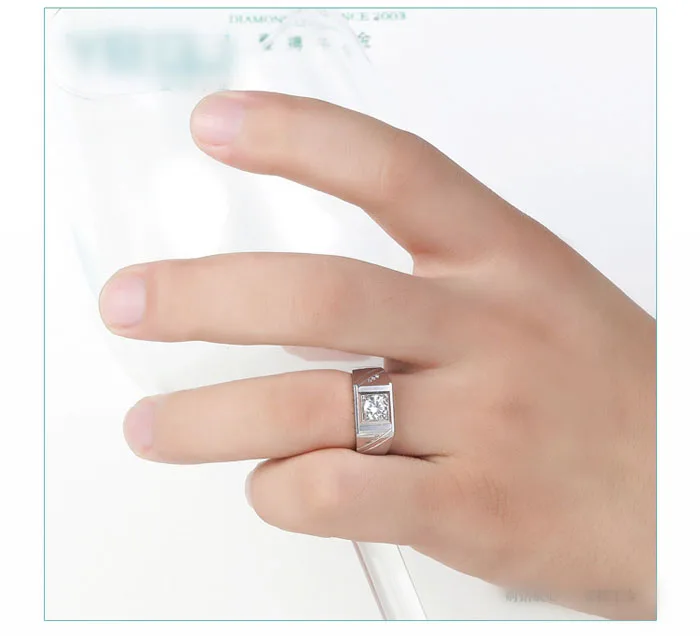 Мужское бриллиантовое обручальное кольцо с искусственным кубическим цирконием |