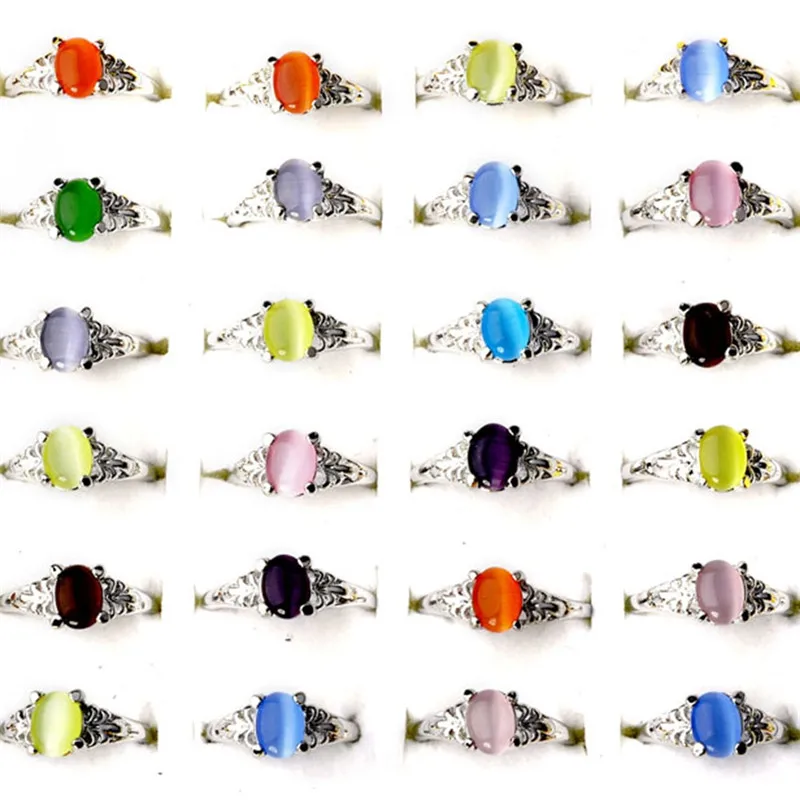 Фото Женские разноцветные кольца с натуральным камнем винтажные серебристого цвета