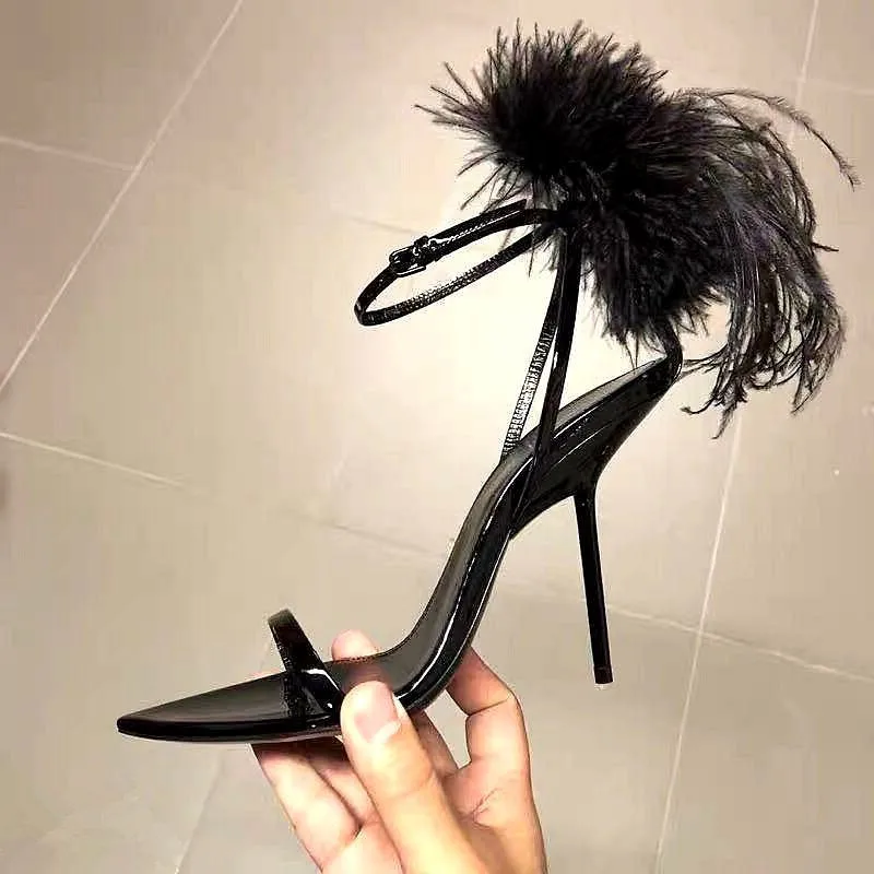 Сексуальные сандалии с острым носком украшенные перьями туфли на шпильке