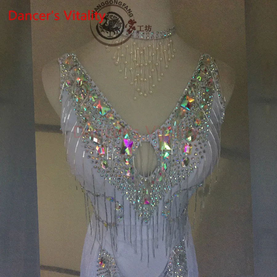 

Dancer's Vitality 2017 Tassel V Collar Back Opening Latin Dance Dress Women Samba Salsa Tango Dress For Cha Cha Dance Dress
