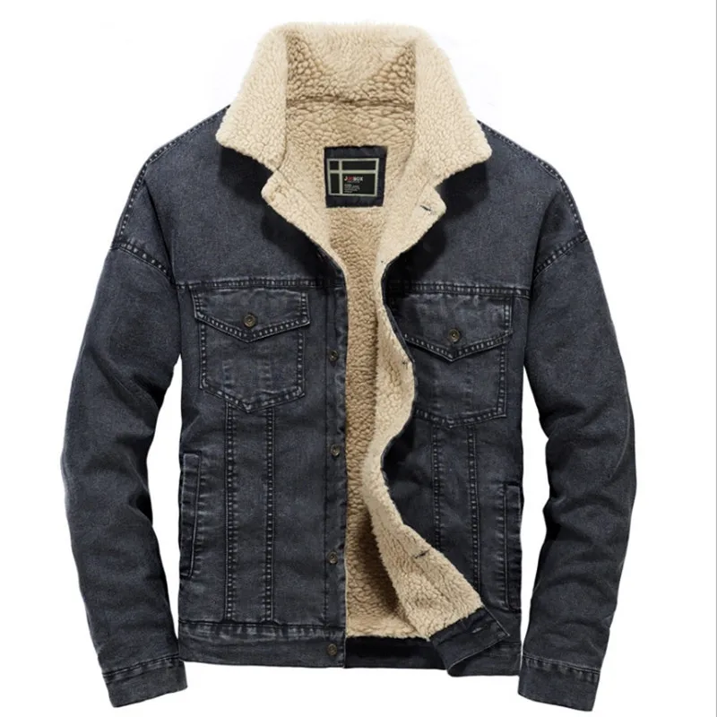 

Coats & Jackets