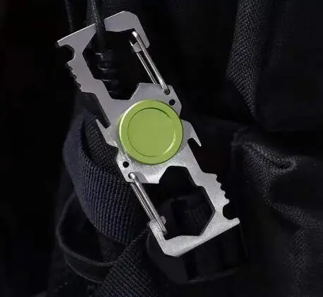 green EDC Мультитул карманный брелок Карабин Пряжка мульти оборудование Кемпинг Туризм альпинистское снаряжение палец ручной Спиннер набор для выживания - Цвет: green