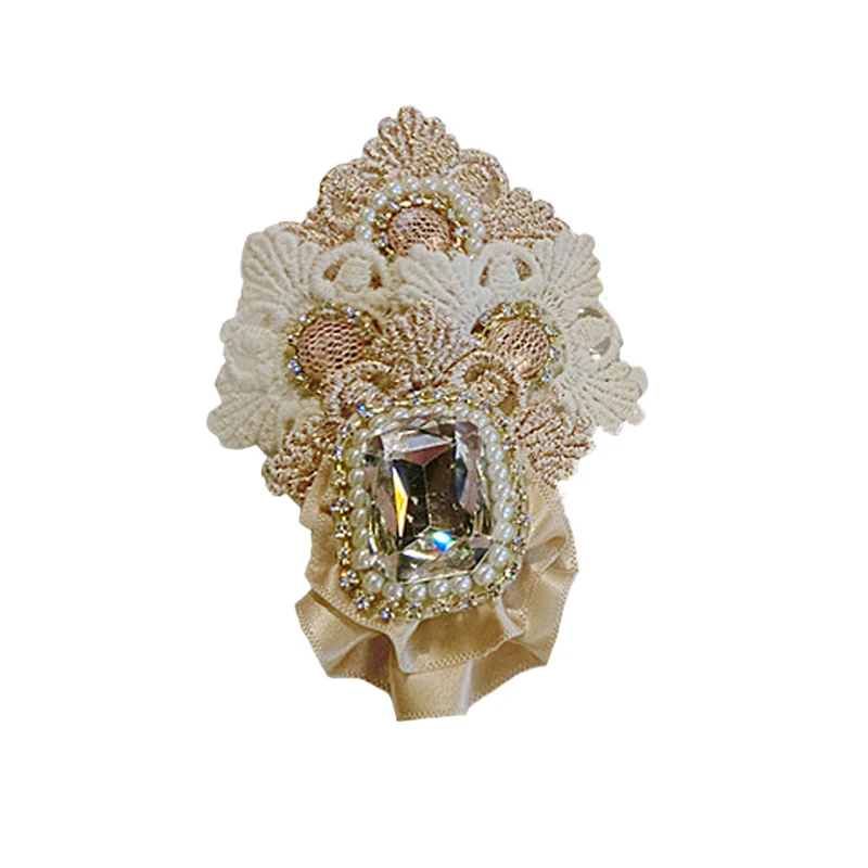 

LUXURY Lace Crown Brooch Studded Square Crystal Brooches Safety Pin Buckle Female Pins for Women Gift Korea Accessories