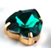 green zircon TopStone сердце Стекло с украшением в виде кристаллов с золотым схватка на горном хрустале высокое качество, на возраст 12, 14, 16, 18 мм Пришивные бусины платье для изготовления ювелирных изделий - Цвет: green zircon