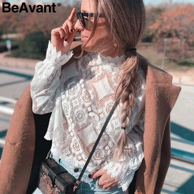 Женская кружевная блузка BeAvant белая винтажная с рукавами фонариками и вышивкой