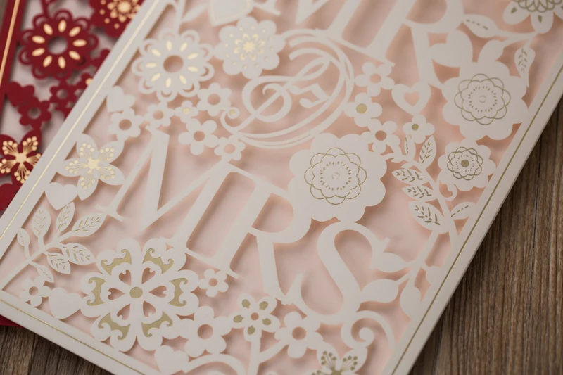 10 pieces/lot) Laser Cut MR&MRS Wedding Invitations With Gold Foil Flowers White Red Engagement Invitation Cards CX029
