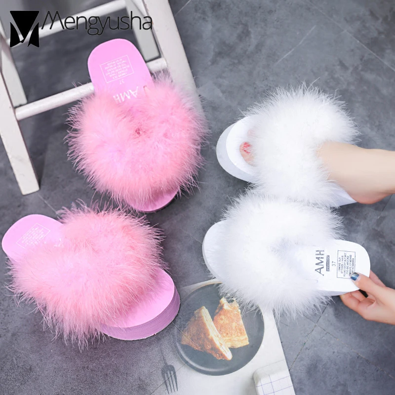 Дизайнерские сандалии с помпонами для женщин меховые шлепанцы обувь-желе на