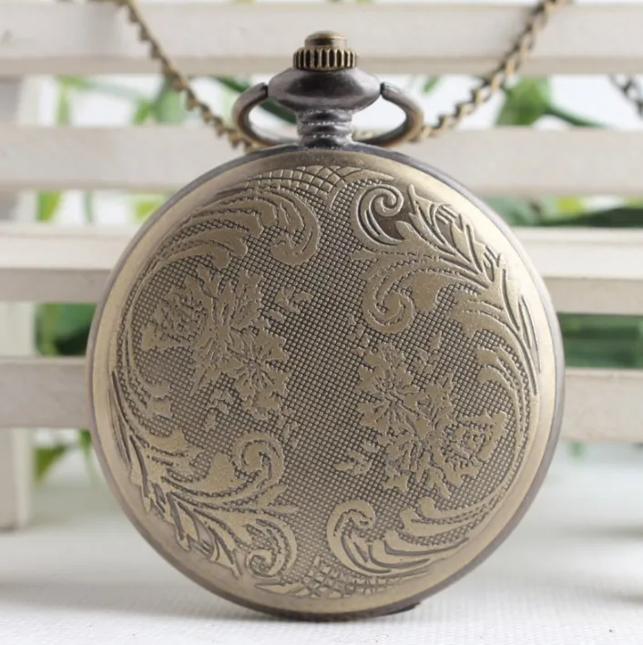 

Hot Sale Free Shipping Retro Four Skull Heads & Rose Pocket Watch With Necklace Chain Best Gift Woman And Men