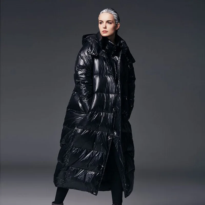 Новинка 2018 модное зимнее пальто куртка Женская длинная на белом утином пуху