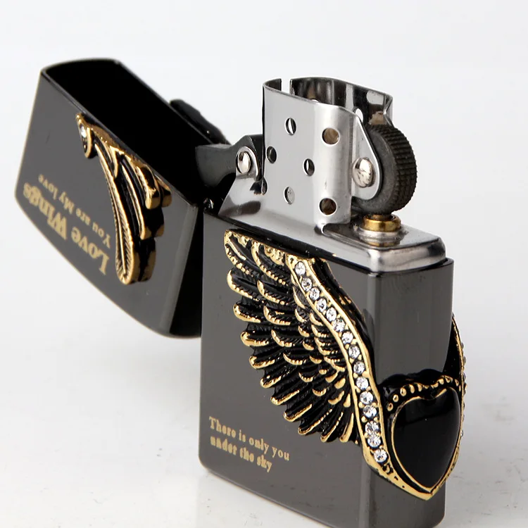 Керосиновая Зажигалка Angel wings черная зеркальная с ангельскими крыльями винтажная