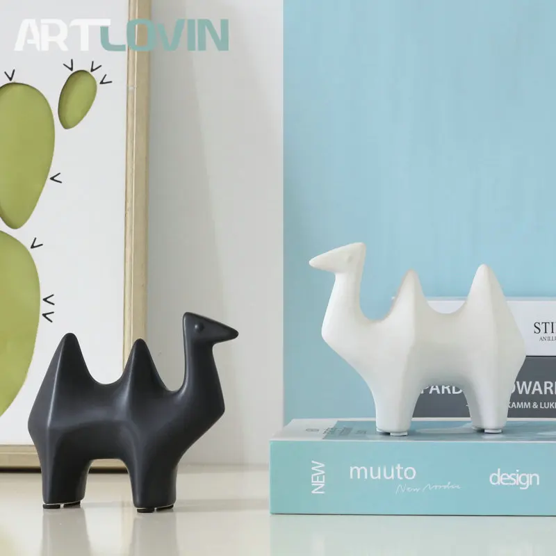 Черная керамическая фигурка кошки матовый белый цвет верблюд для дома