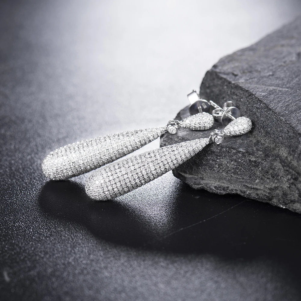 Женские серьги 14kt длинные золотистые для продажи расположенные в двух