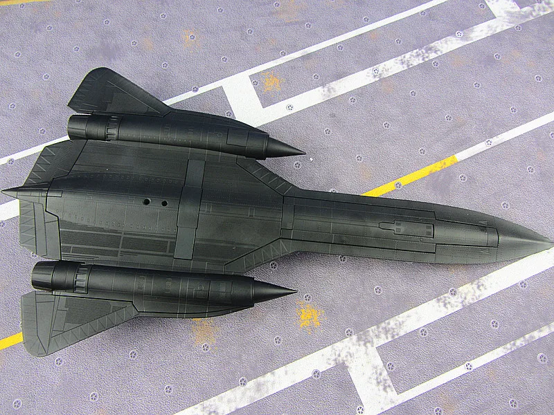 SR-71 blackbird рекогносцировочный самолет на большой высоте и высокой скорости высокая имитационная модель военный 1: 72 ВВС США