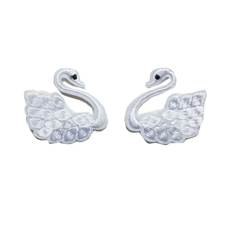 2 шт. вышивка Приклеивание утюгом нашивки белые лебеди вышитые значки для сумки