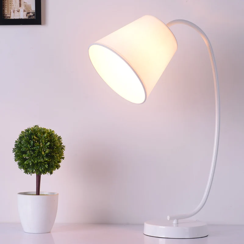 Современные настольные лампы модная прикроватная лампа для спальни прозрачный