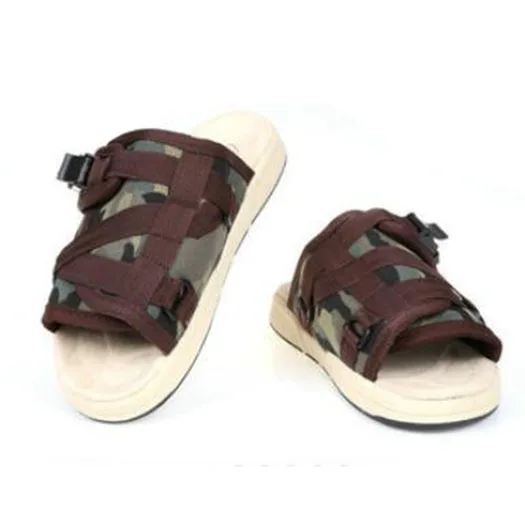 camouflage Дизайнерские черные шлепанцы известного бренда на плоской подошве размера плюс; 45; пляжные мужские сандалии из сетчатого материала; коллекция года; летняя Уличная обувь без застежки; повседневная обувь - Цвет: camouflage