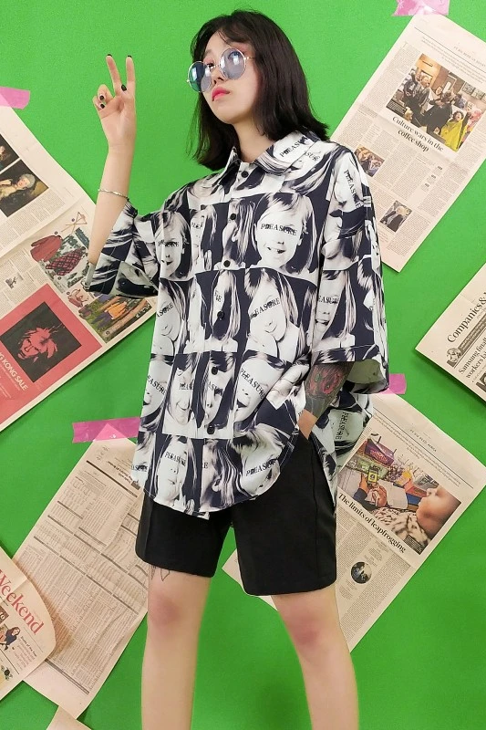 Женская свободная рубашка с короткими рукавами и принтом уличного происхождения