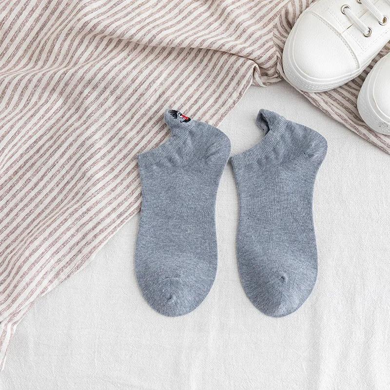 8 Kawaii Embroidered Expression Women Socks Happy Fashion Ankle Funny Socks Women Cotton Summer 1 Pair Candy Color - Цвет: 8