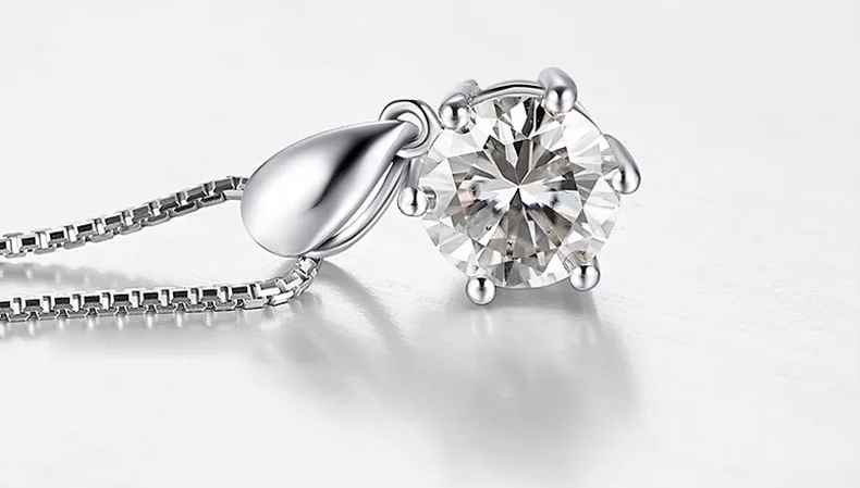 Ювелирный 18K кулон из белого золота Moissanite для женщин 0.5ct Forever классическое ожерелье Блестящий Роскошный подарок для девочки Сертифицированный Jk/vvs1
