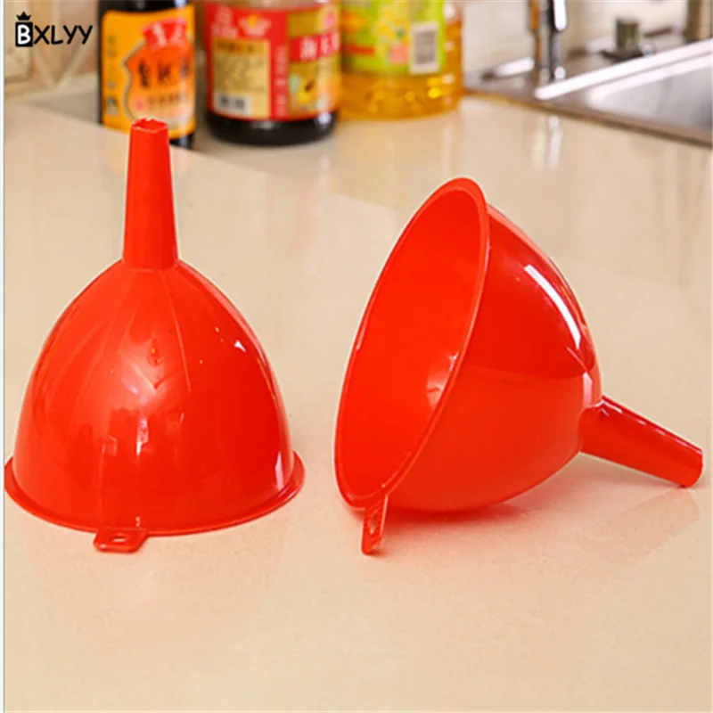 2 Random-1pc BXLYY 1 шт. Бытовая Воронка силиконовая Мини Складная воронка креативный бытовой жидкостный сепаратор кухонные аксессуары кухонные принадлежности Gadget.7 - Цвет: 2 Random-1pc