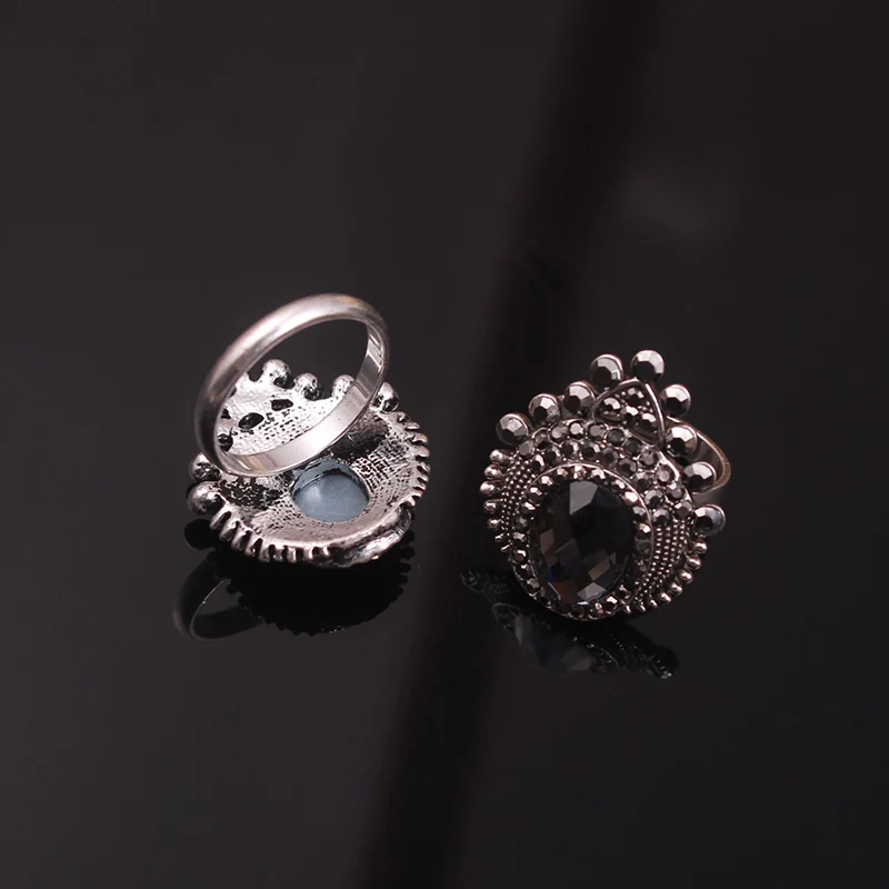 

Ajojewel Vintage Crown Annel Grey/Dark Blue Crystal Ring For Women Shinning Black Rhinestone Jewelry Party Accessories