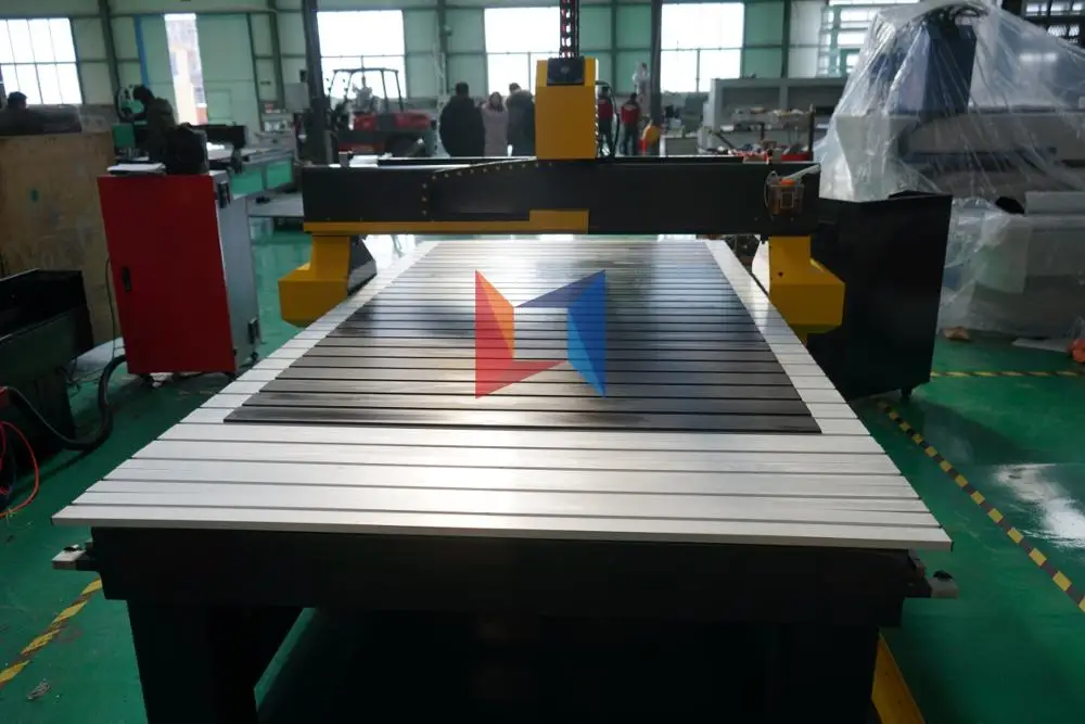 Высокая точность продвижение cnc маршрутизатор LXM1325 машина с низкой ценой|Фрезы по
