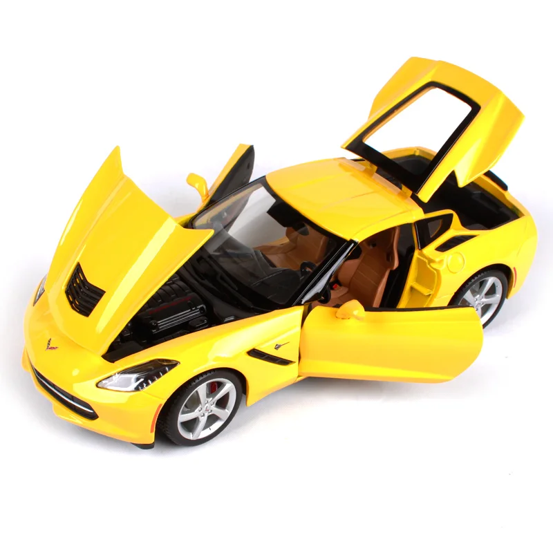 Спортивный автомобиль Maisto 1:18 2014 Chvrolet Corvette Stingray литая модель автомобиля новая